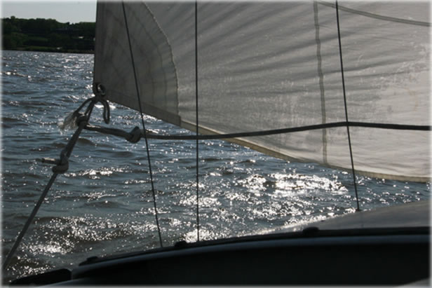 Sailing on Hudson River. Photo by Eric Francis.