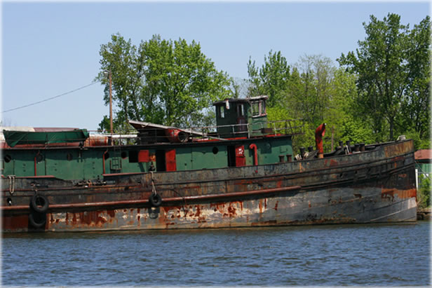 Derelict on Rondout Creek, Kingston, NY. Photo by Eric Francis.